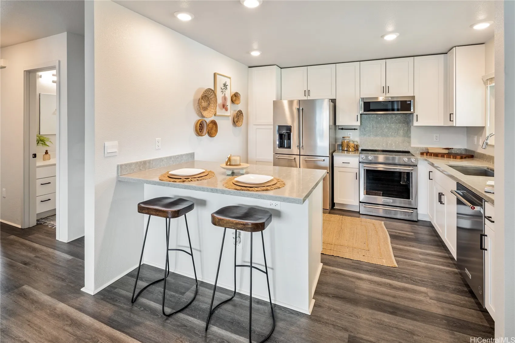 Ewa Beach, Hawaii 96706, United States, 3 Bedrooms Bedrooms, ,2 BathroomsBathrooms,Residential,Active,242370