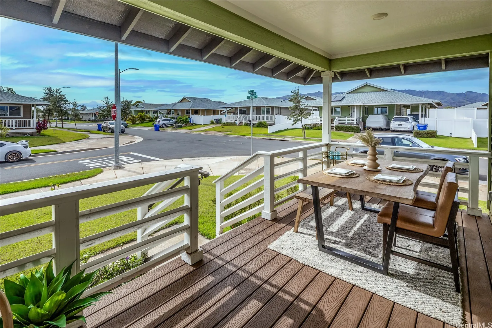 Ewa Beach, Hawaii 96706, United States, 3 Bedrooms Bedrooms, ,2 BathroomsBathrooms,Residential,Active,242370