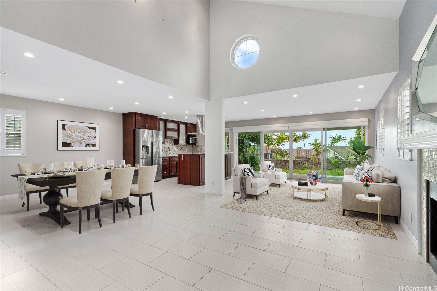 98-1810 Kaahumanu Street 3