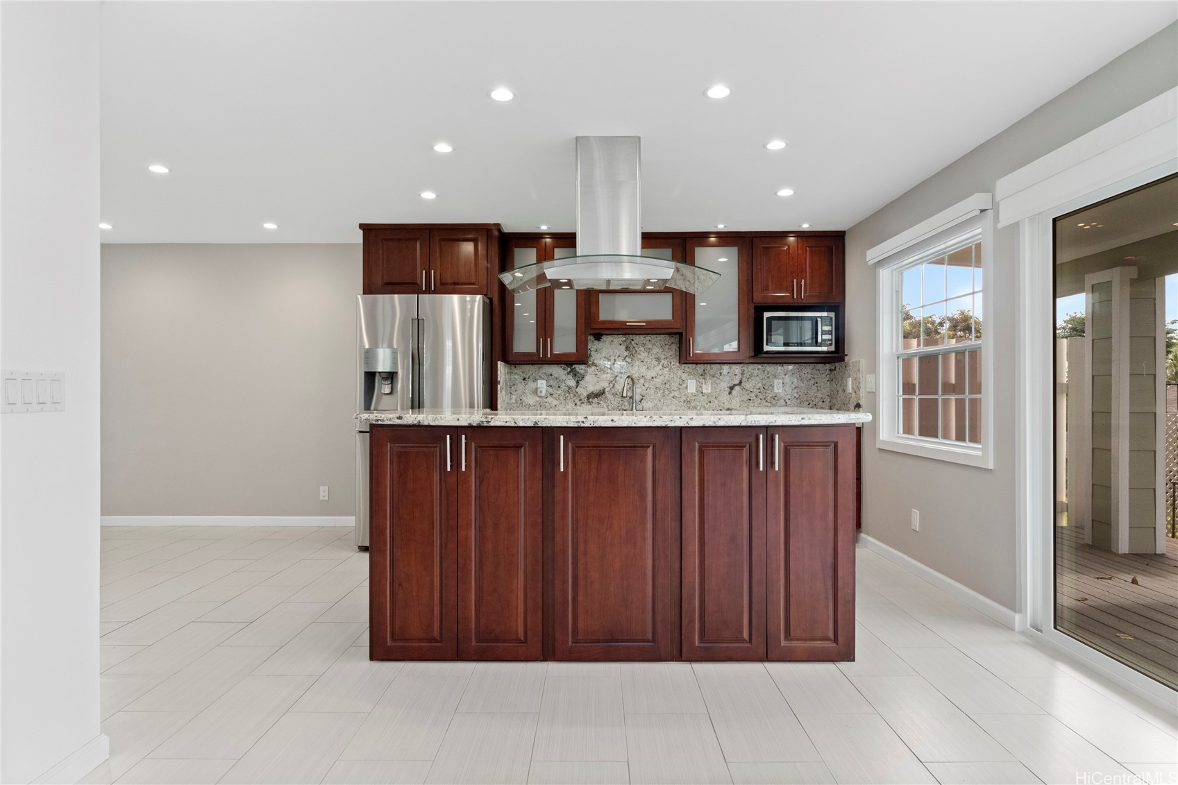 98-1810 Kaahumanu Street 3