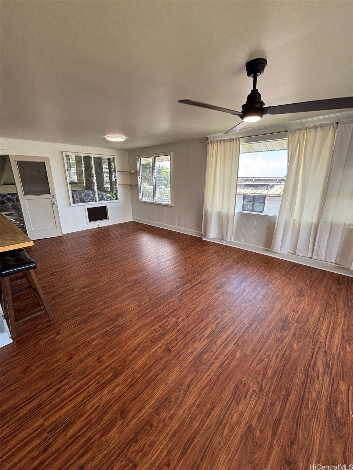 1541 Alencastre Street