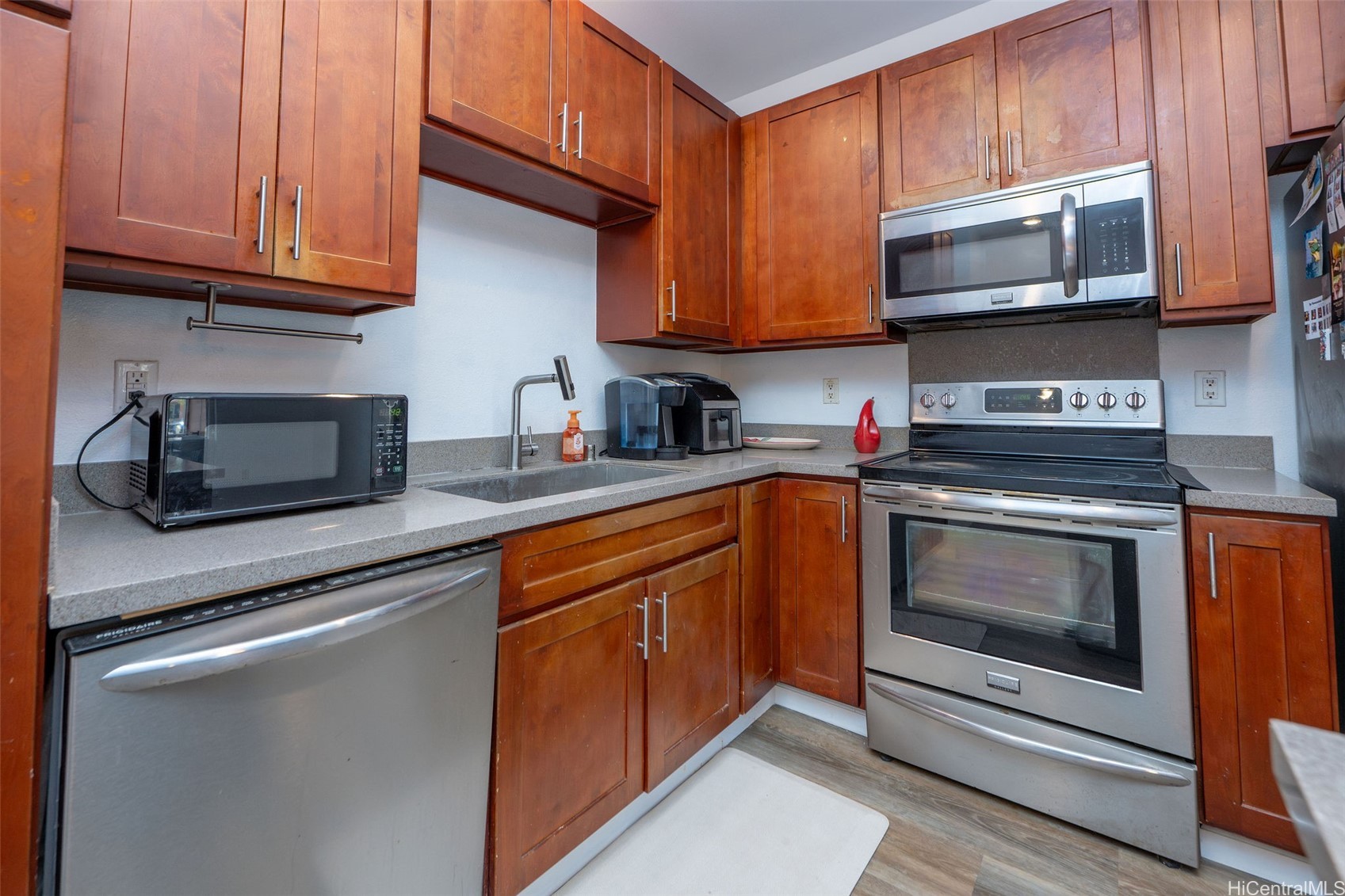642 Kakala Street 1604