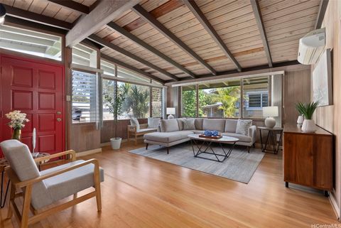 Photo of 261 Kaliponi Street, Wahiawa, HI 96786 (MLS # 202519812)