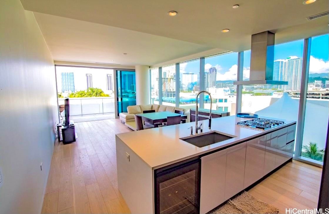 1118 Ala Moana Boulevard 805