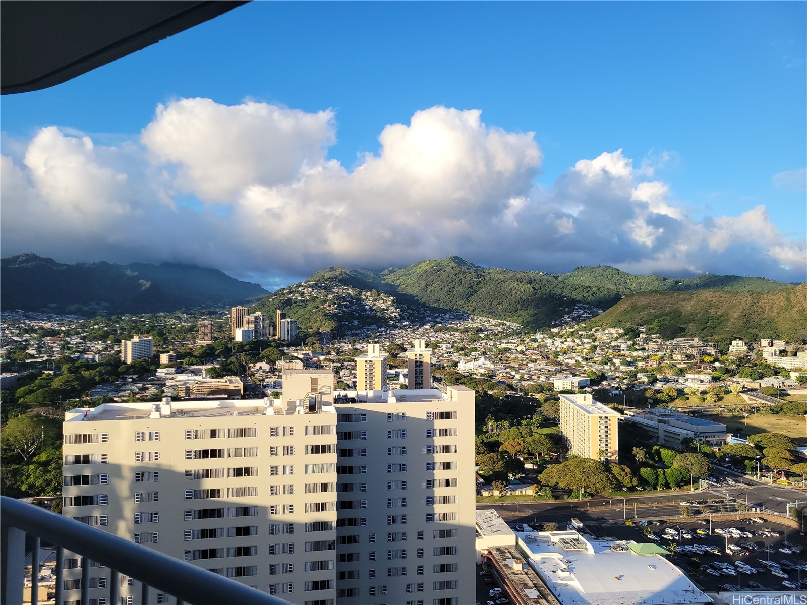 1212 Nuuanu Avenue 3710