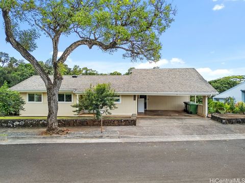 Photo of 98-2033 Pahiolo Street, Aiea, HI 96701 (MLS # 202607130)