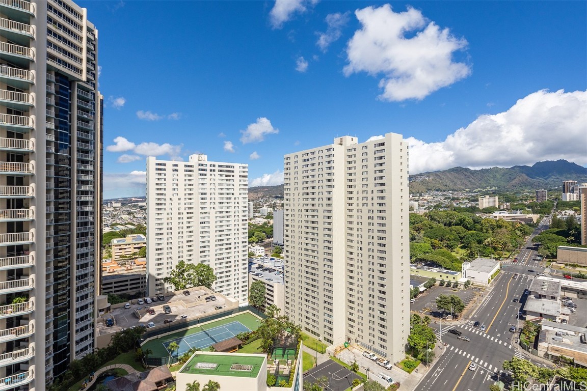 Kukui Plaza Residential Lease