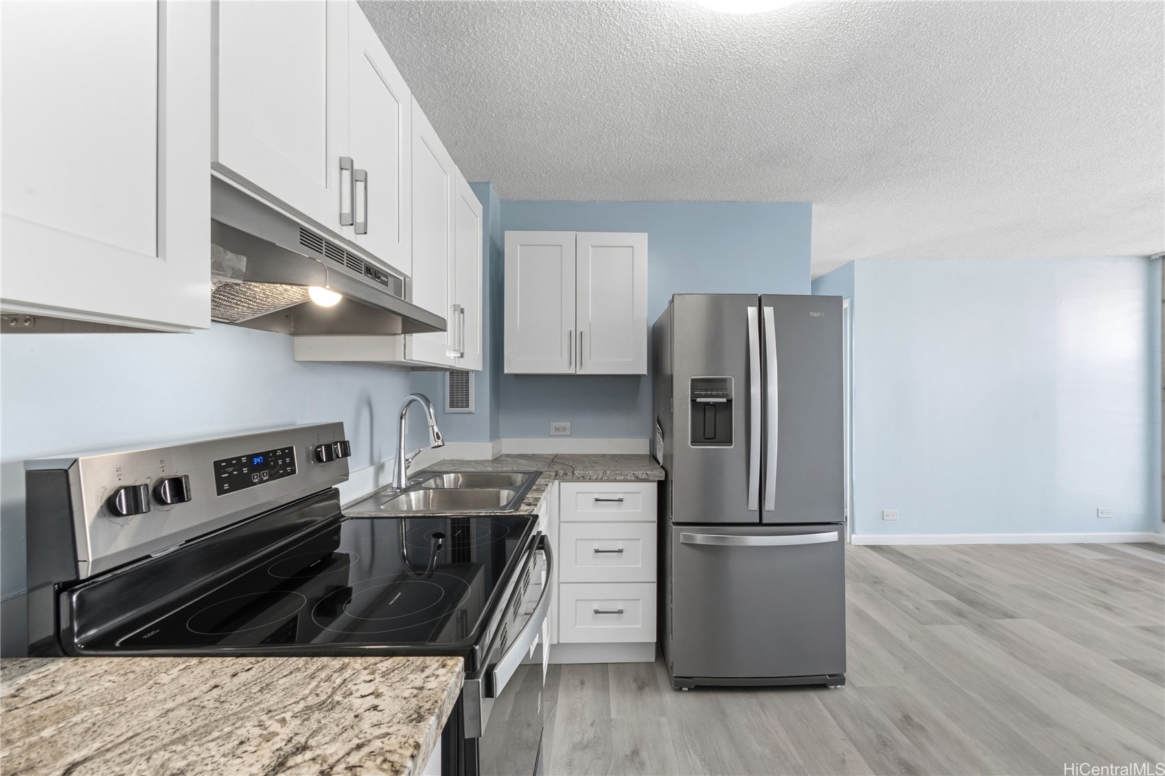 1440 Ward Avenue 402