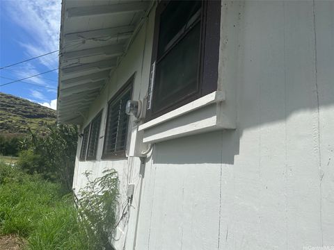 Photo of 86-319 Mailiilii Road, Waianae, HI 96792 (MLS # 202605621)