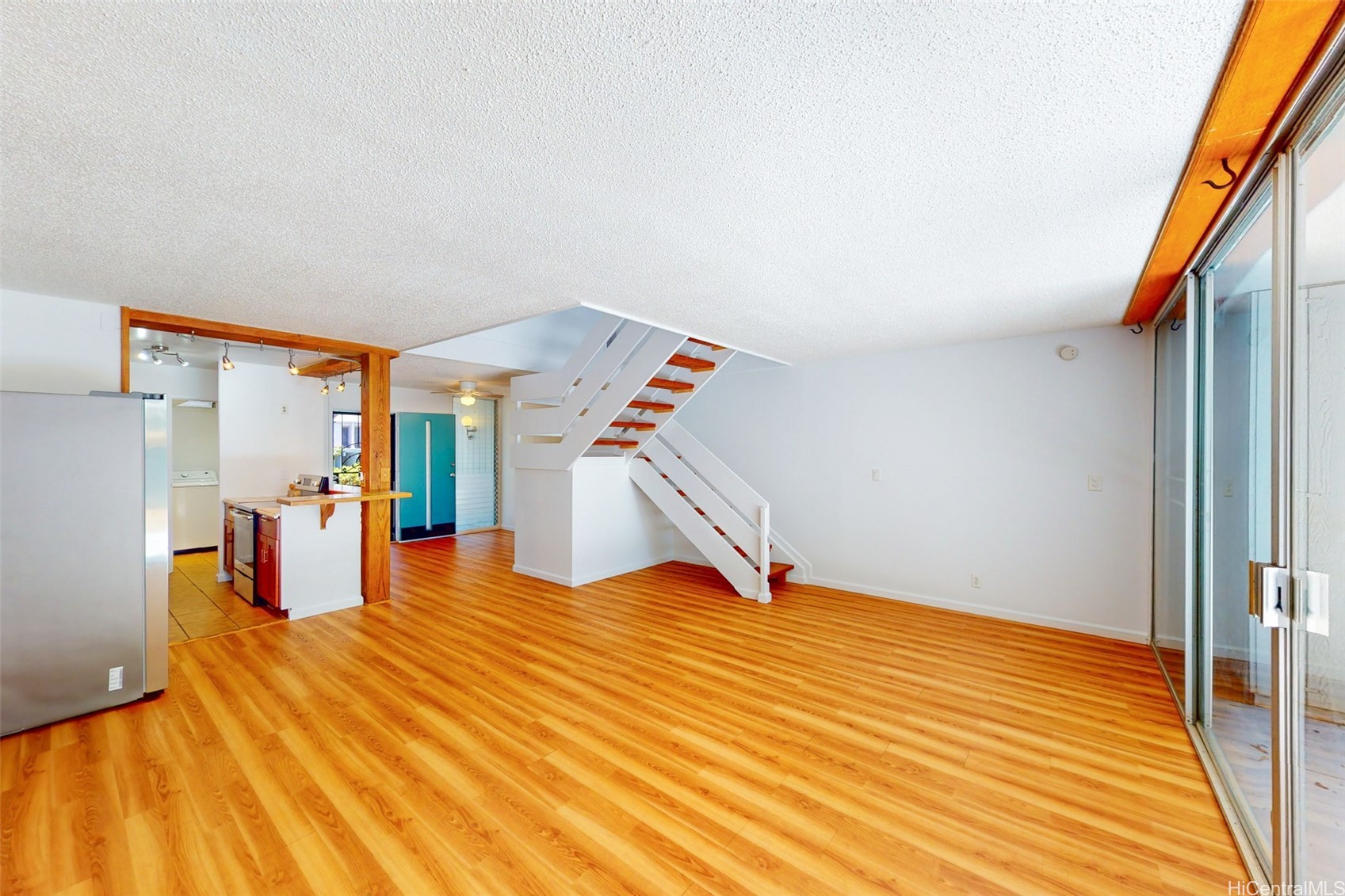 95-312 Kahikinui Court 213