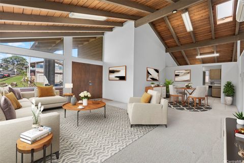 98-1605 Piki Street Aiea HI 96701