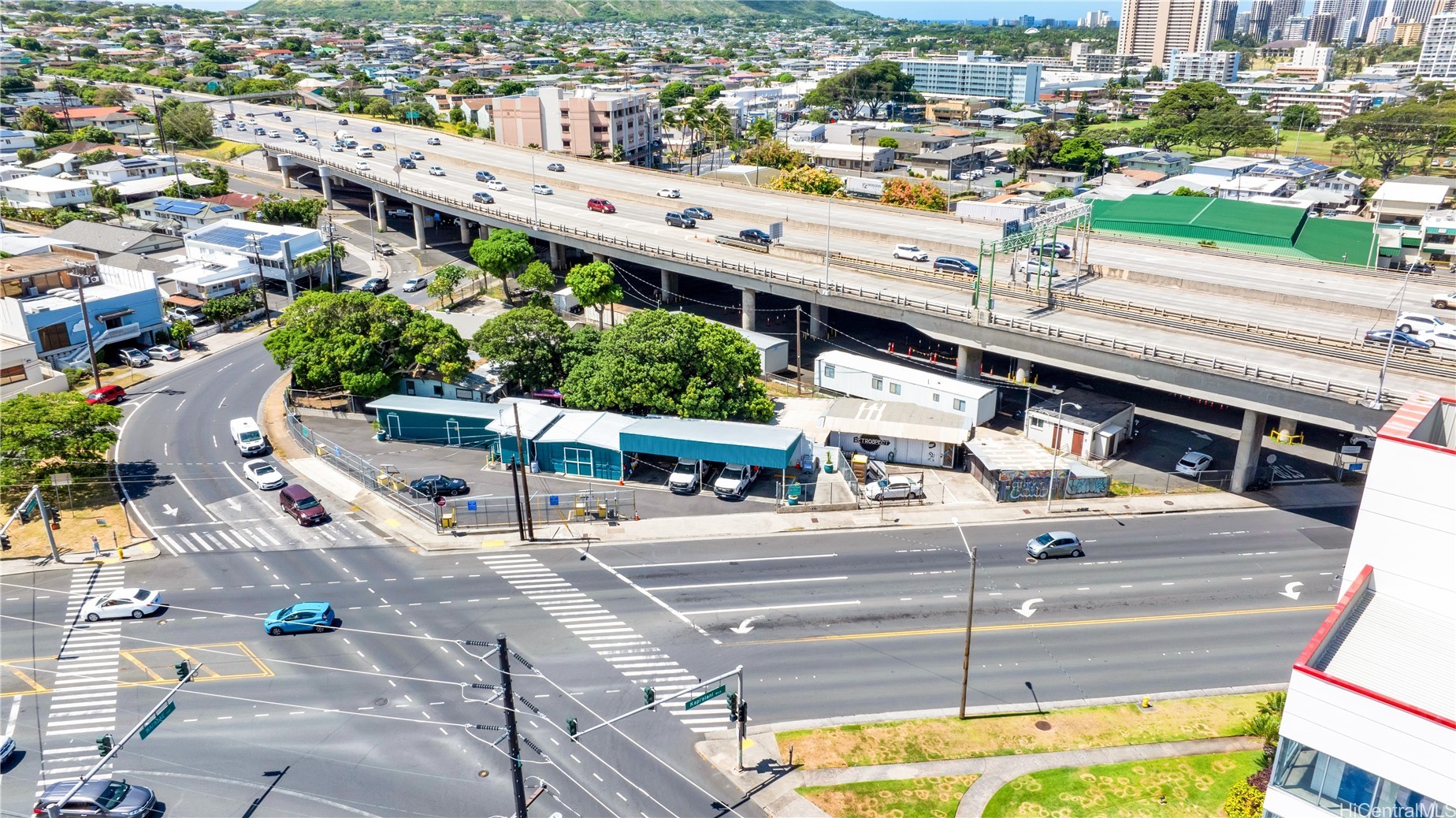 3065 Kapiolani Boulevard