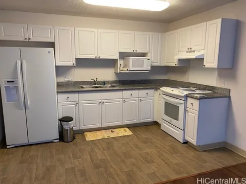 MLS: 202509936