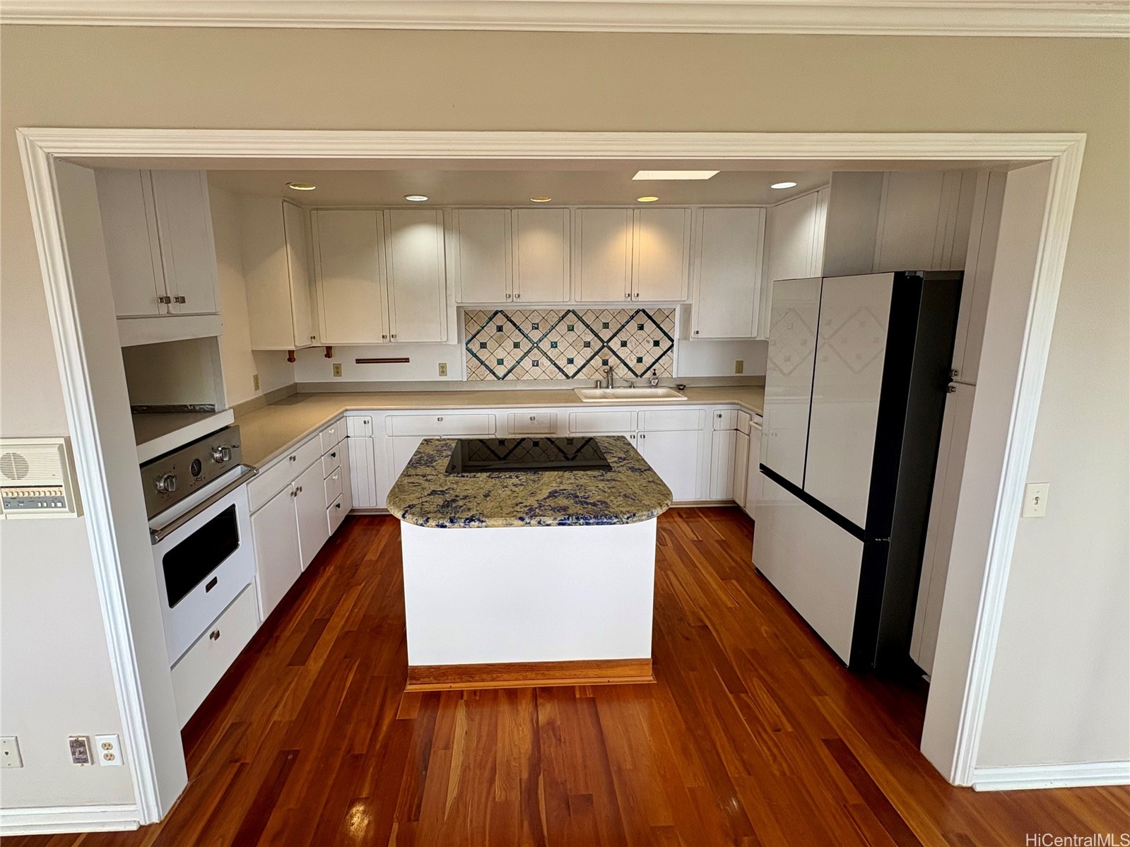 125 Maunalanikai Place