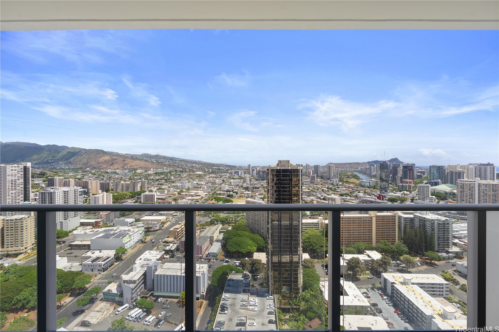 1515 Liona Street 3807