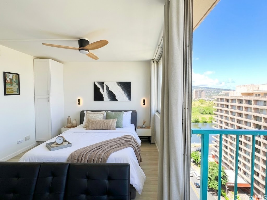 444 Kanekapolei Street 1402