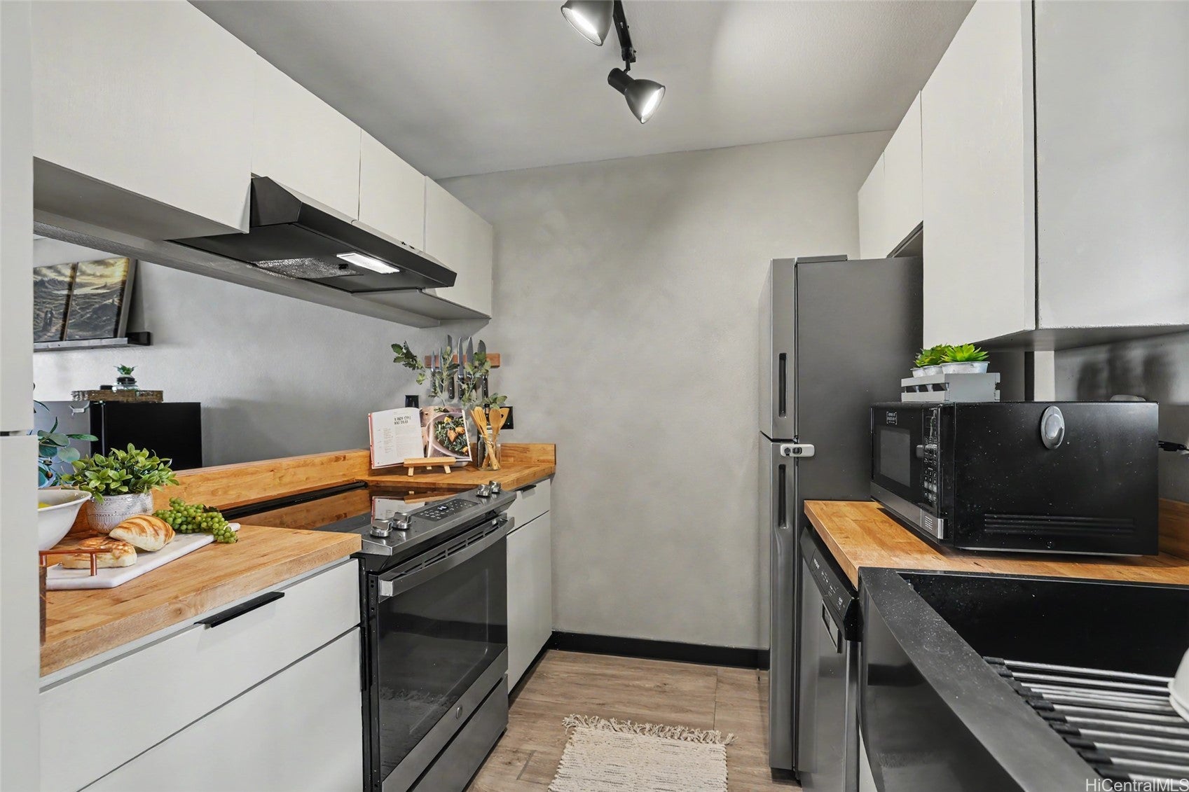 92-1037 Lalahi Street 13/106