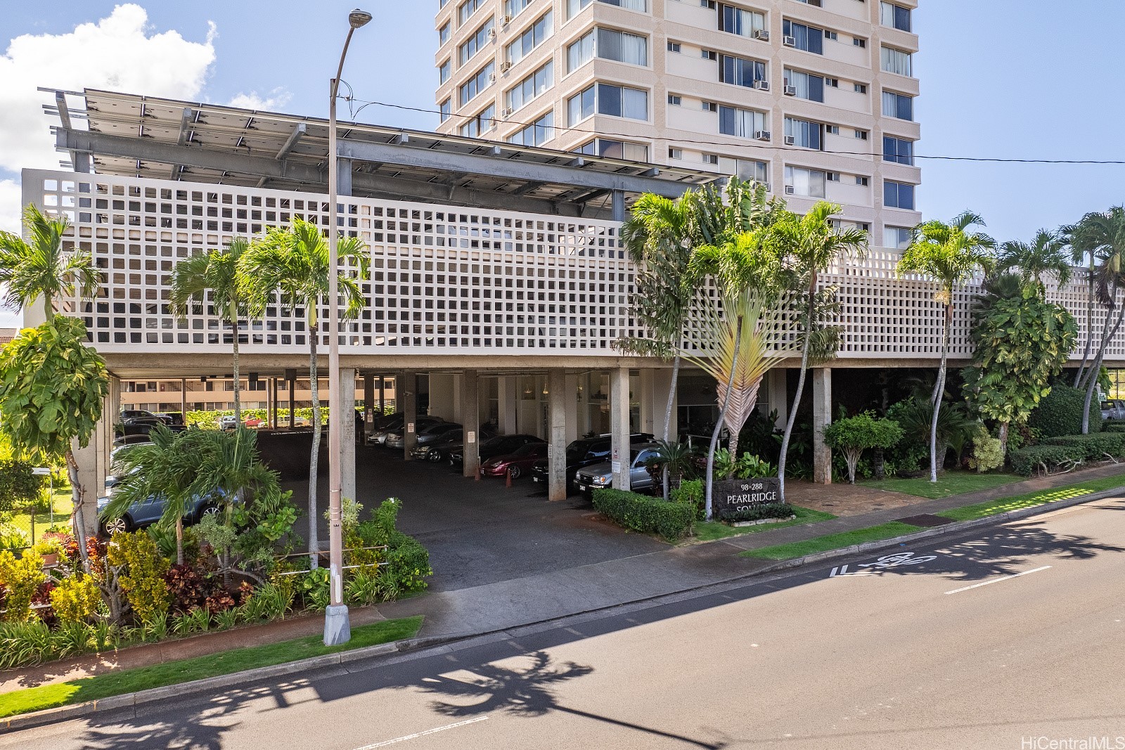 Pearlridge Square Condominium