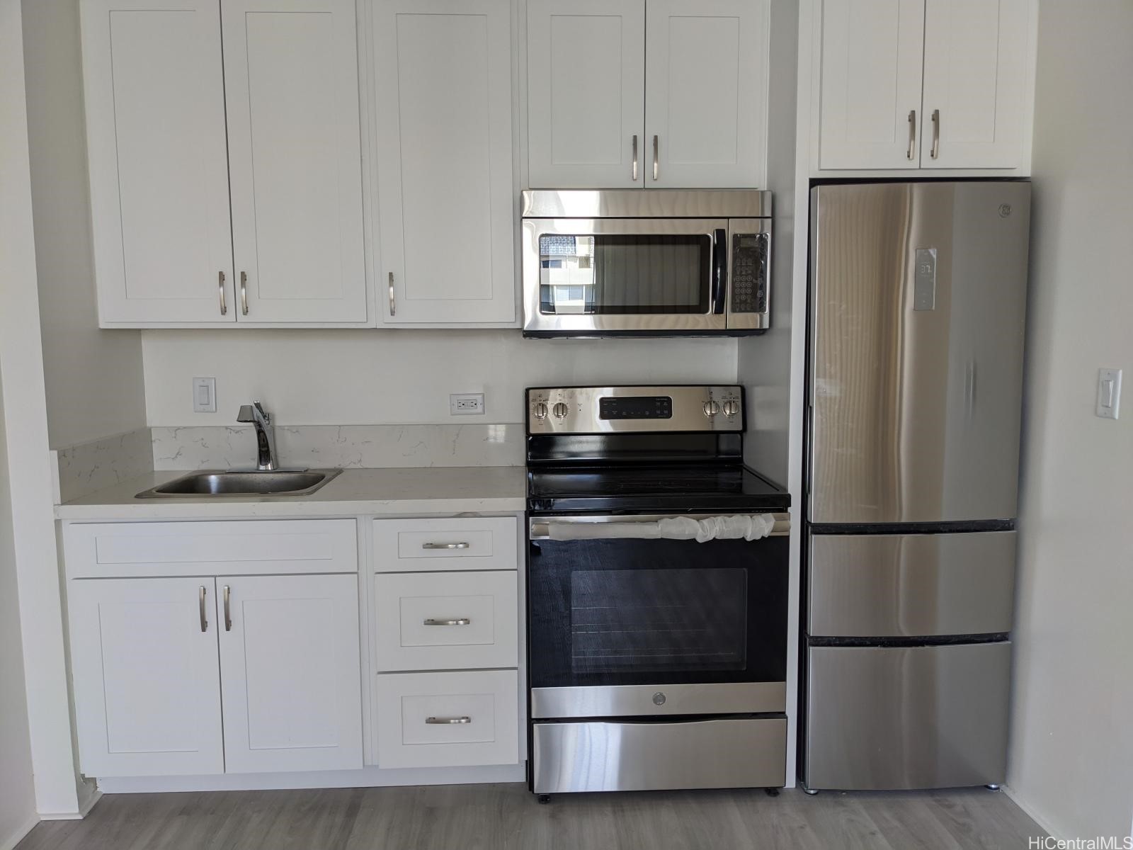 2345 Ala Wai Boulevard 2204