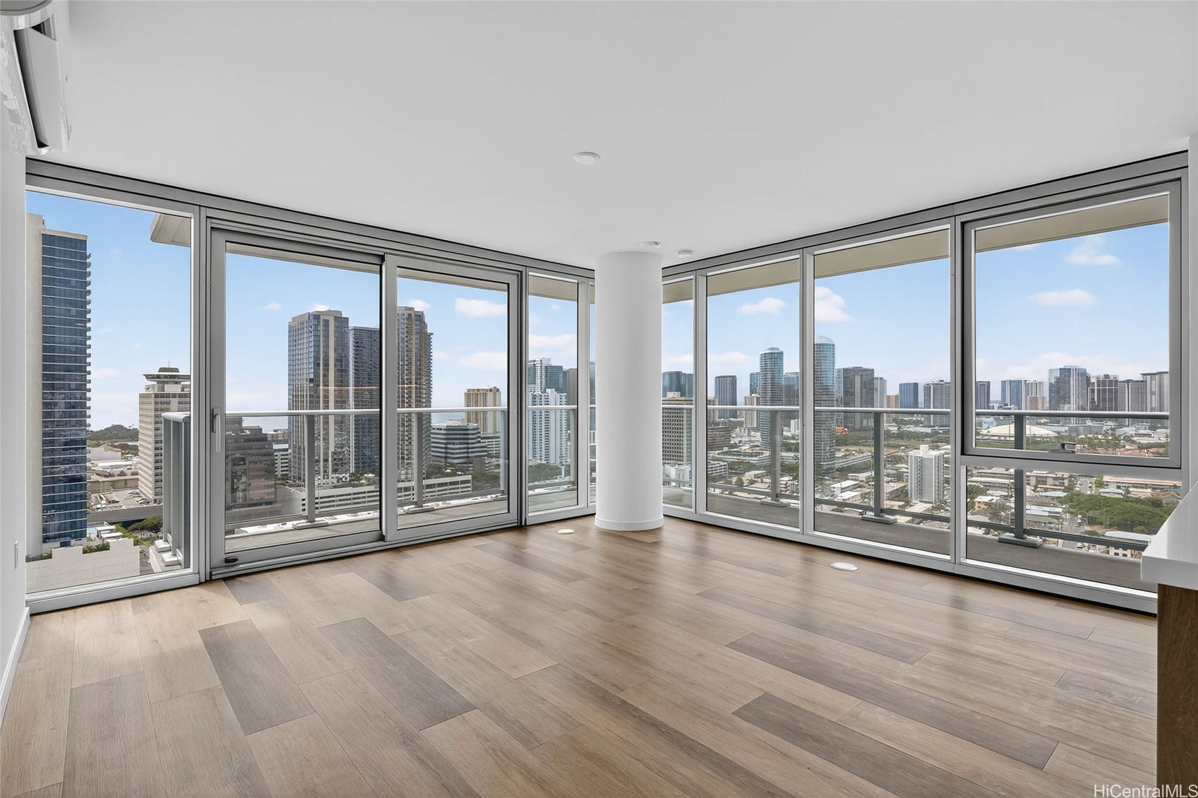 1500 Rycroft Street 2618R