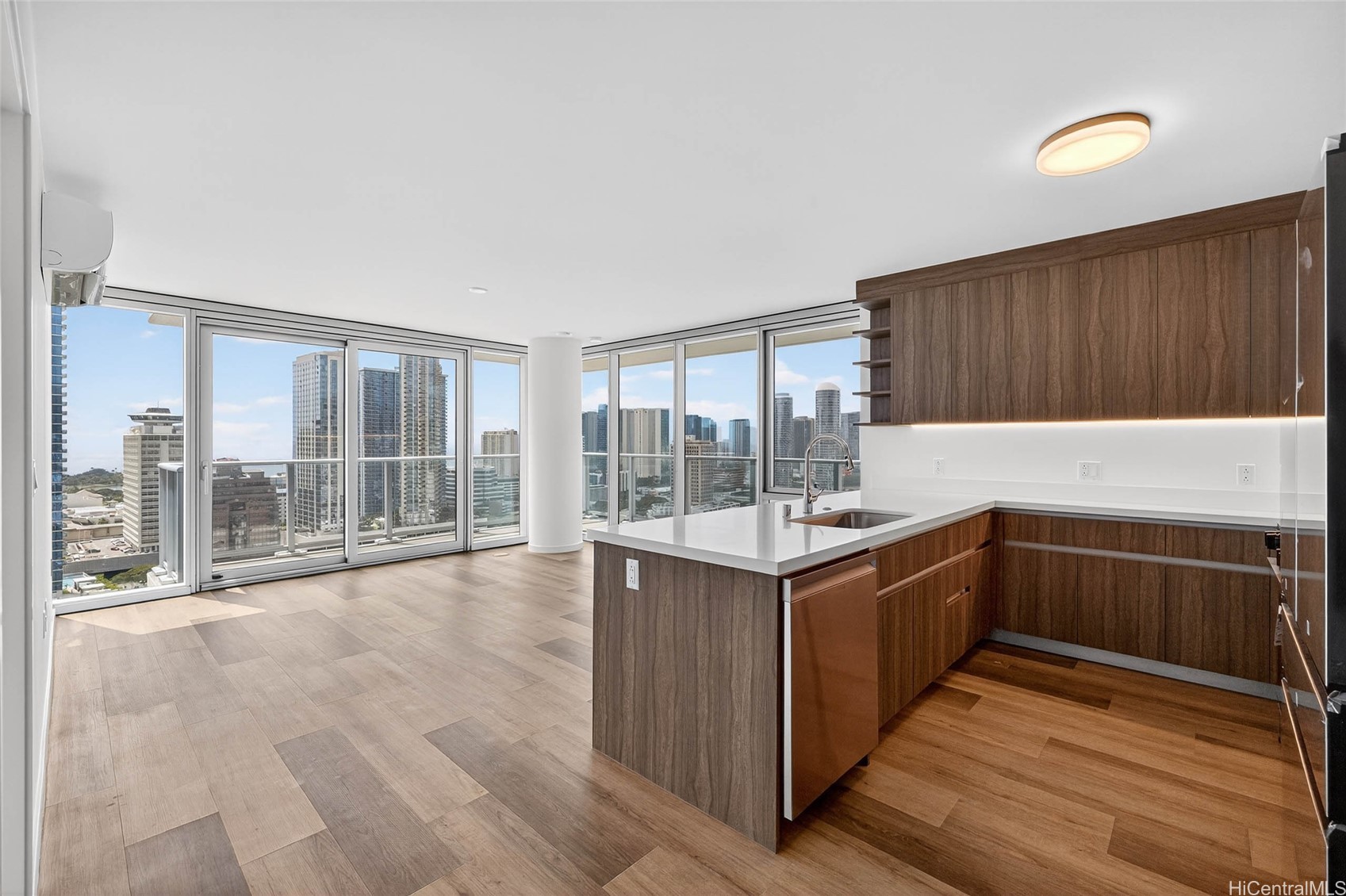 1500 Rycroft Street 2618R