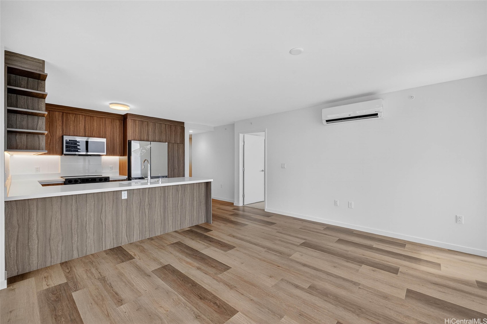 1500 Rycroft Street 2618R