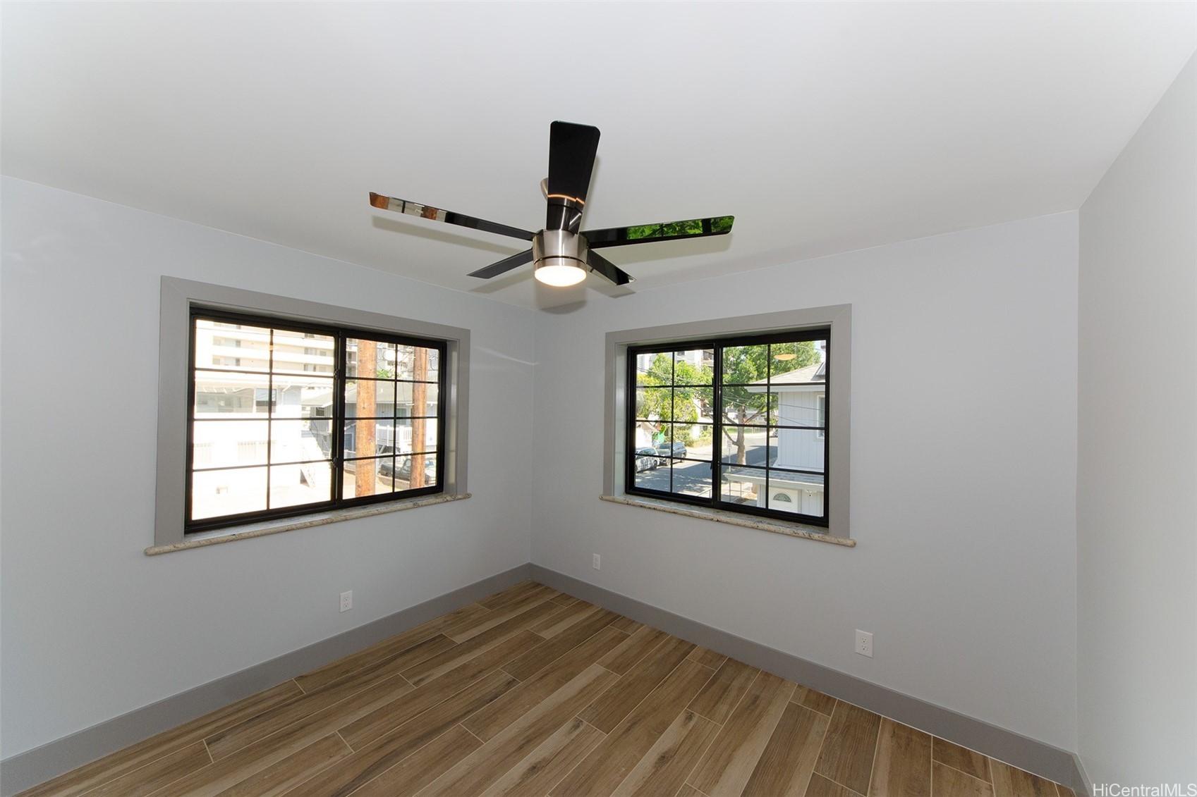 Honolulu Duplex