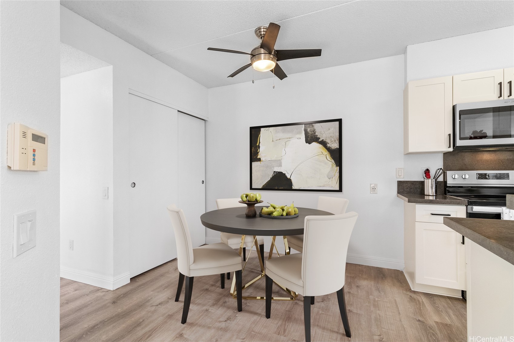 91-1051 Laulauna Street 3D