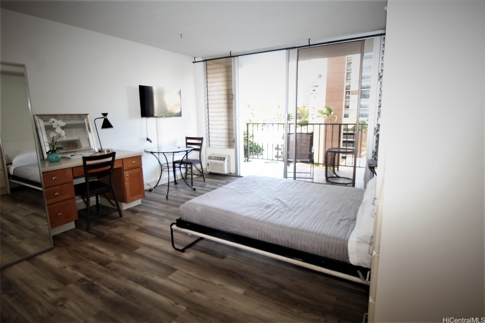 2345 Ala Wai Boulevard 806