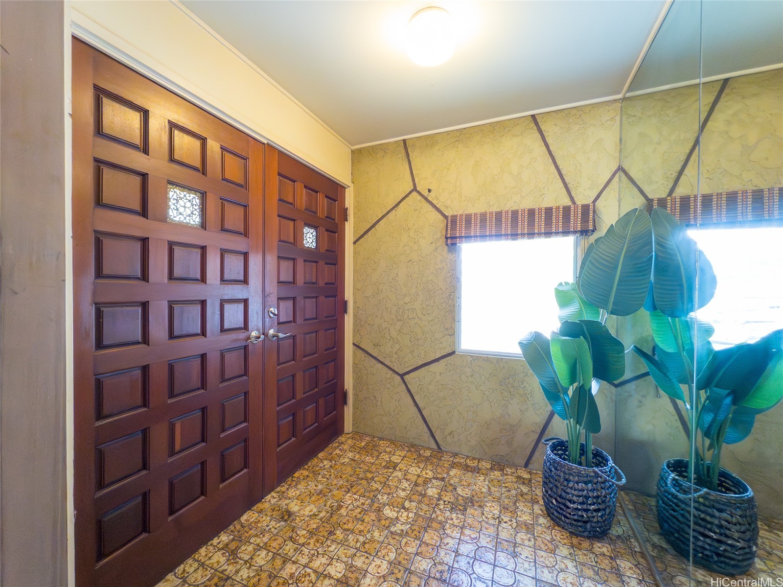 3445 Peneku Place