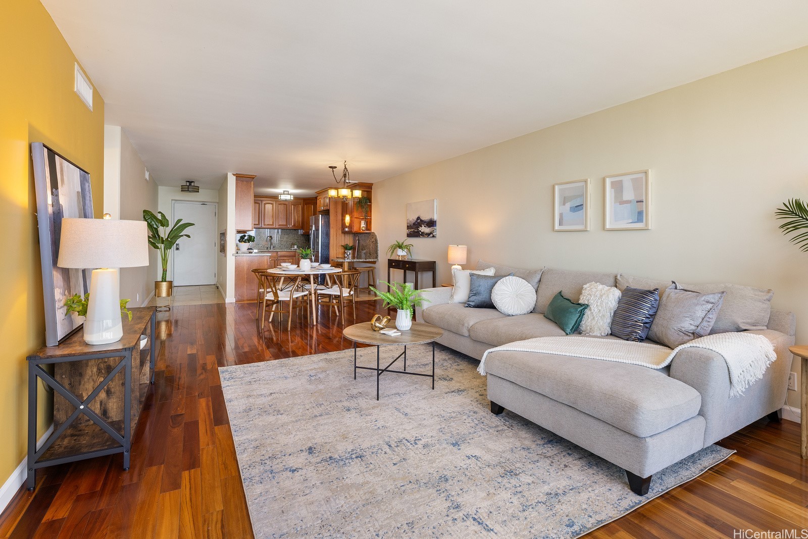 1600 Ala Moana Boulevard 2806