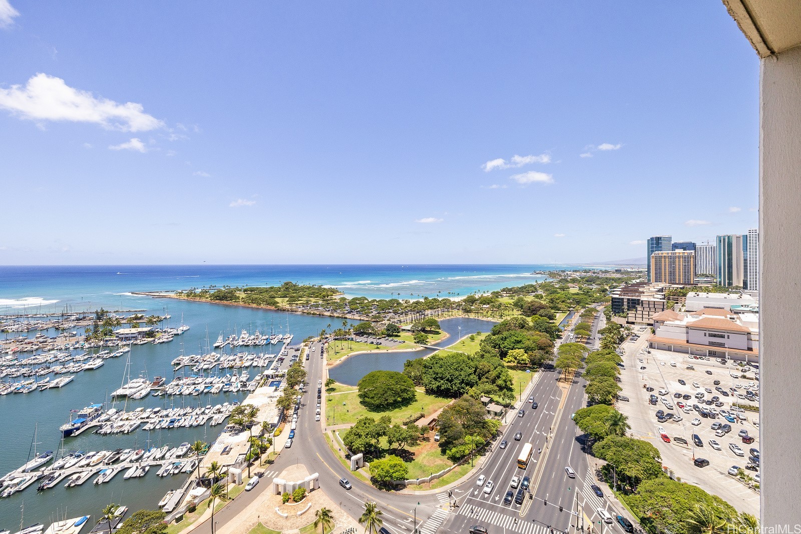 1600 Ala Moana Boulevard 2806