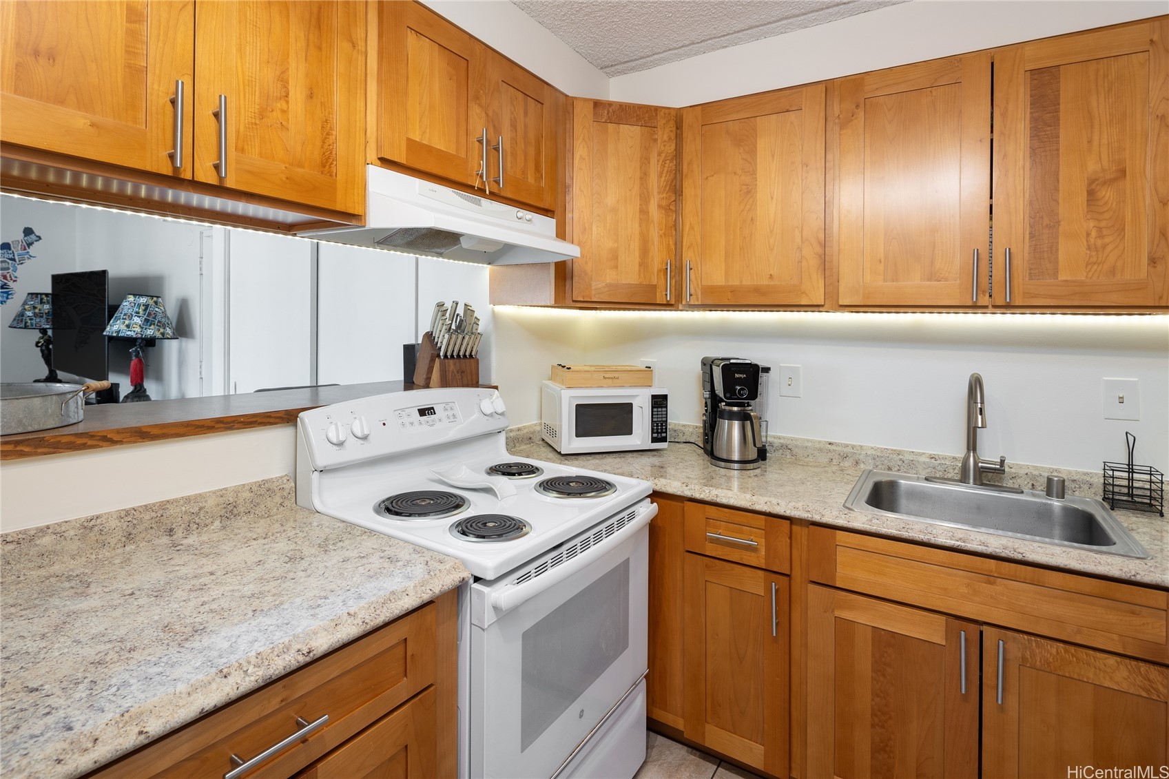 430 Keoniana Street 1010