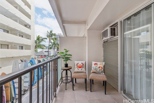 2465 Kuhio Avenue 304