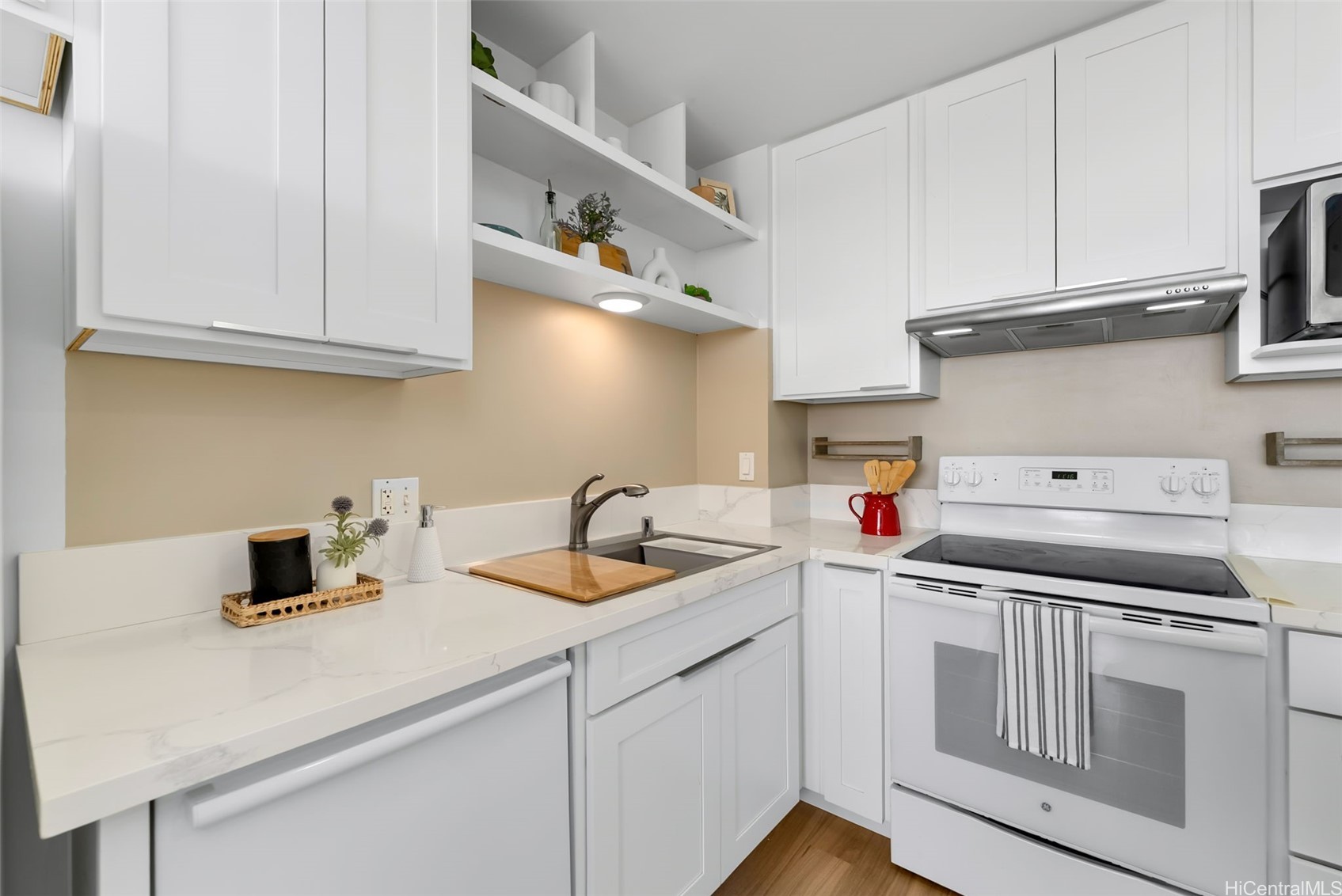 55 S Kukui Street D2412