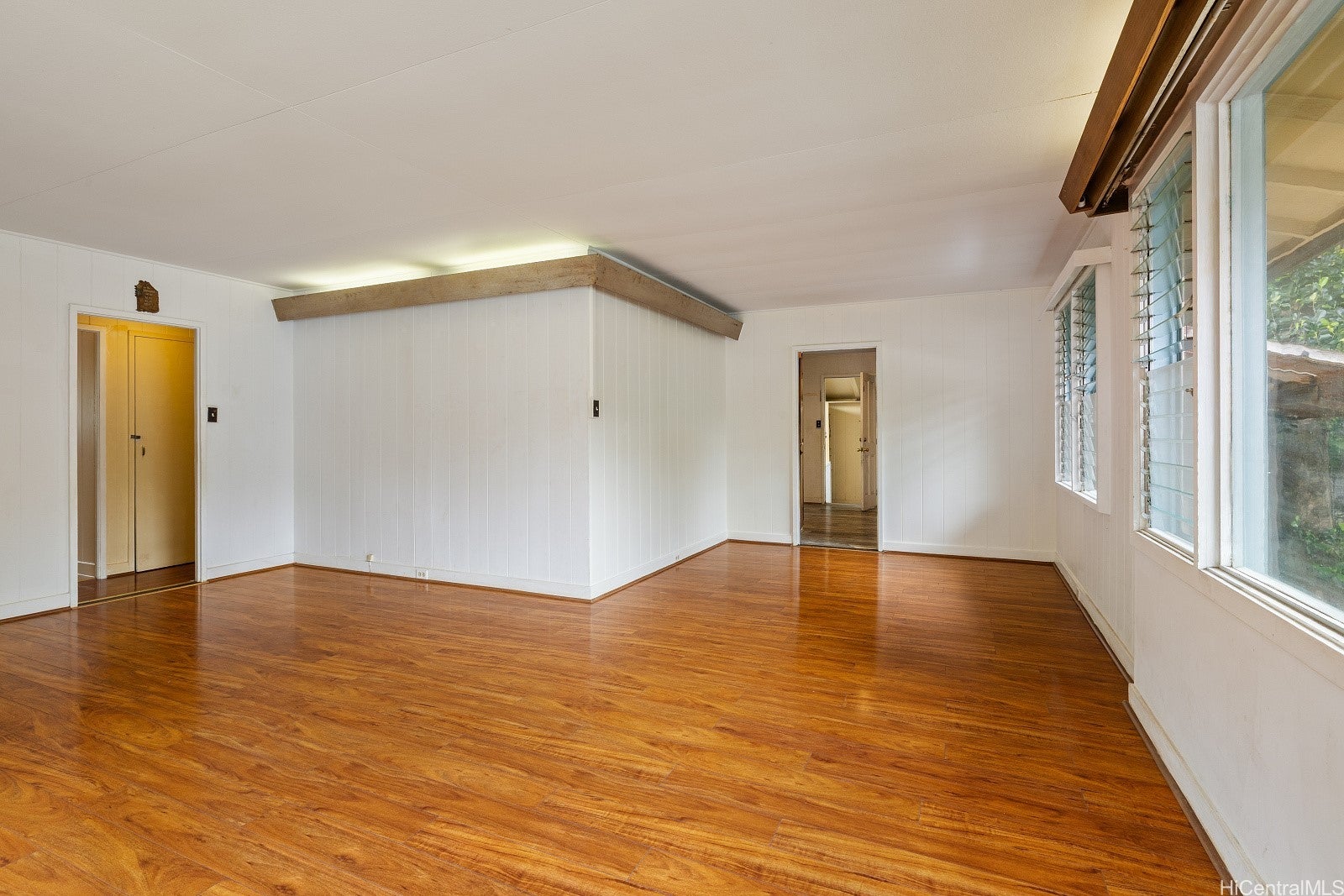 98-256 Hale Momi Place