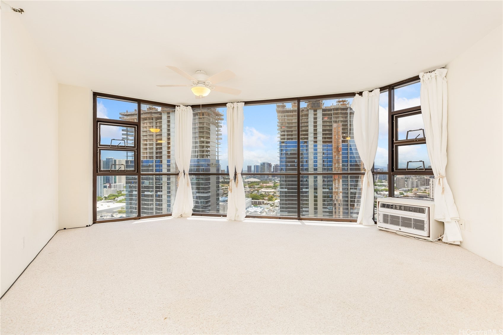 930 Kaheka Street 3002