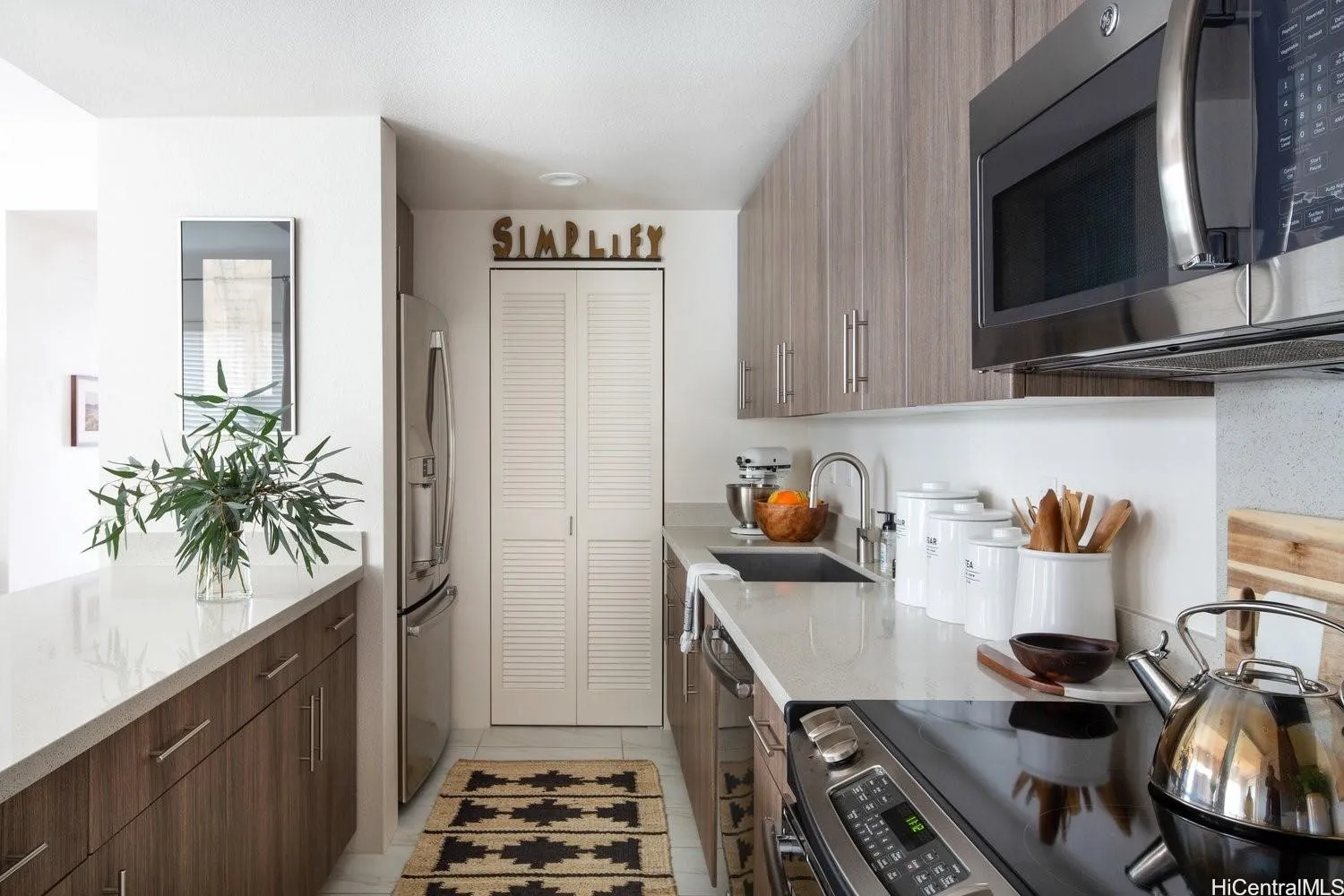 Kailua, Hawaii 96734, United States, 1 Bedroom Bedrooms, ,1 BathroomBathrooms,Residential,Active,165618