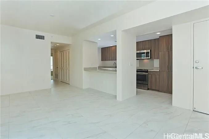 Kailua, Hawaii 96734, United States, 1 Bedroom Bedrooms, ,1 BathroomBathrooms,Residential,Active,165618