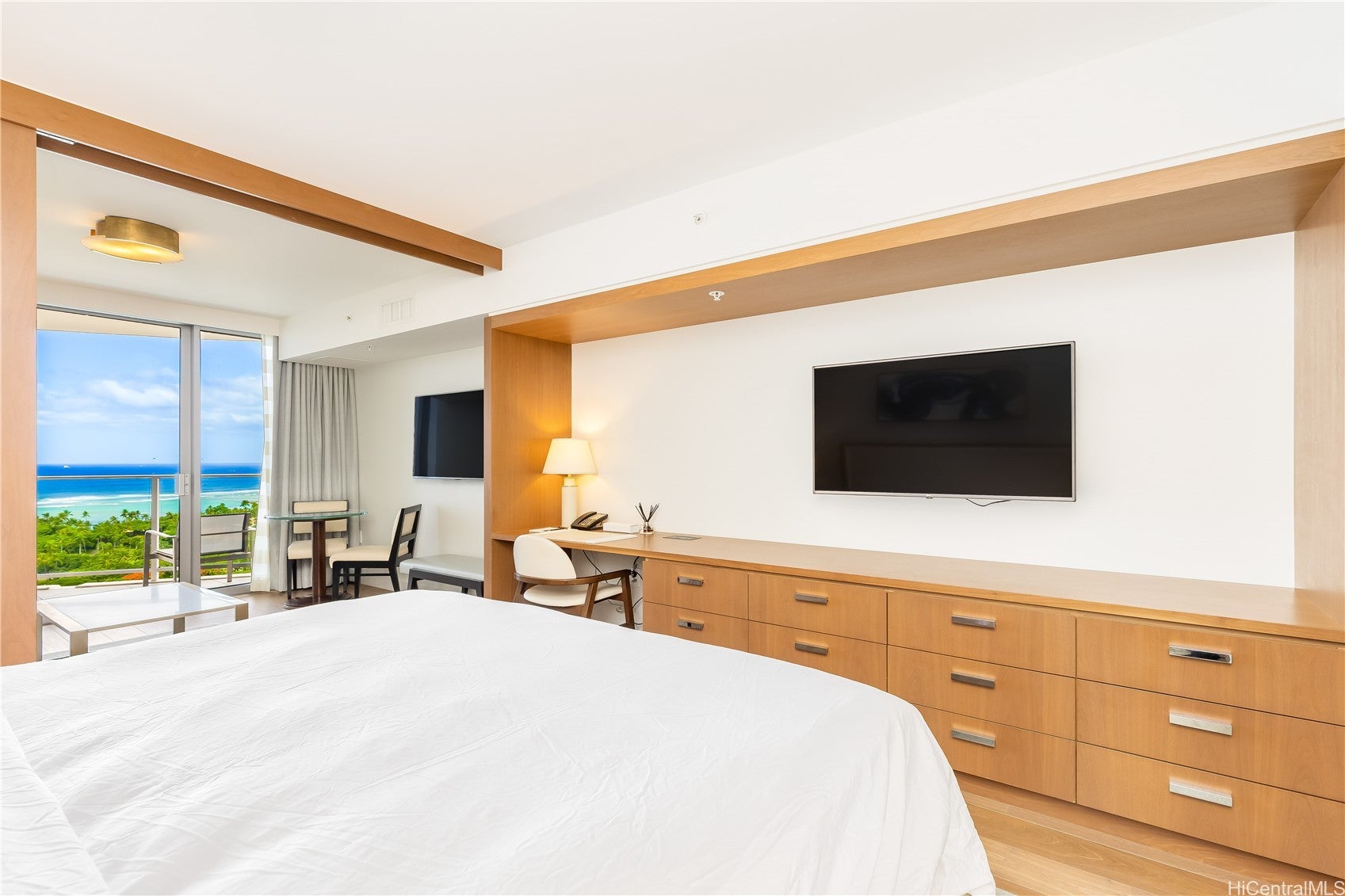 2139 Kuhio Avenue D2207
