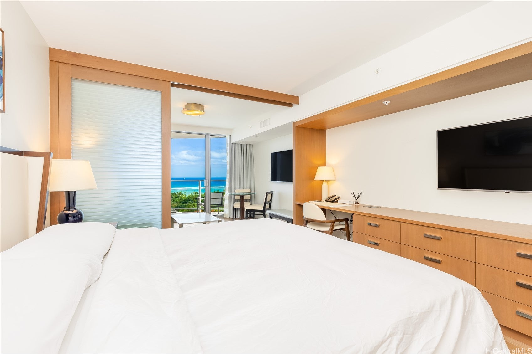 2139 Kuhio Avenue D2207