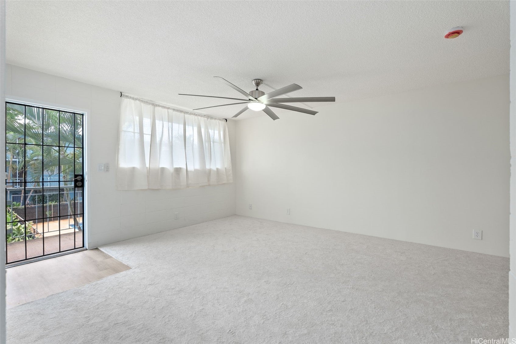 94-049 Waipahu Street 214