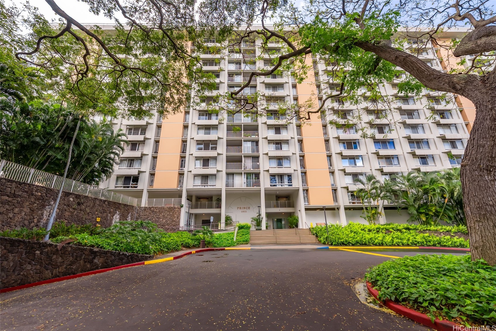 Queen Emma Gardens Condominium