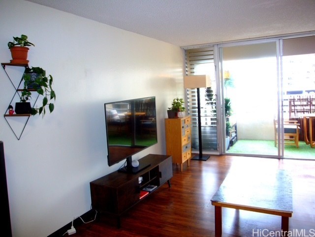 2533 Ala Wai Boulevard 601