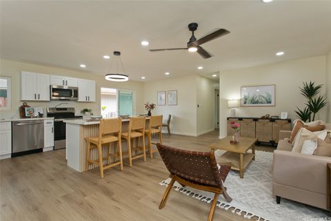94-651 Maaniani Place Waipahu HI 96797