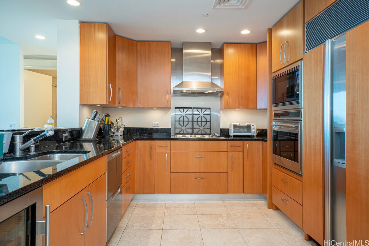 1288 Ala Moana Boulevard 7C
