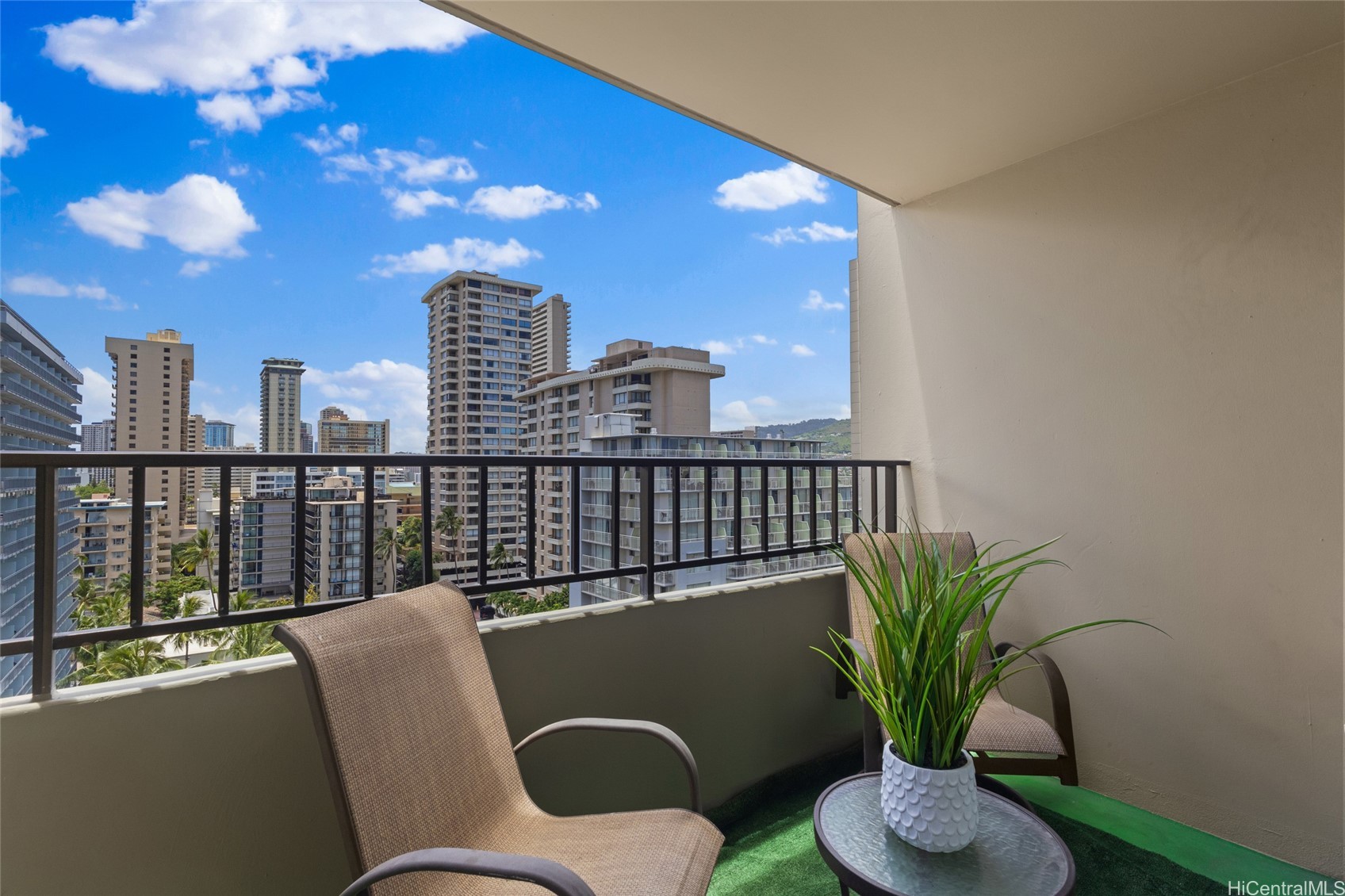 2240 Kuhio Avenue 1114