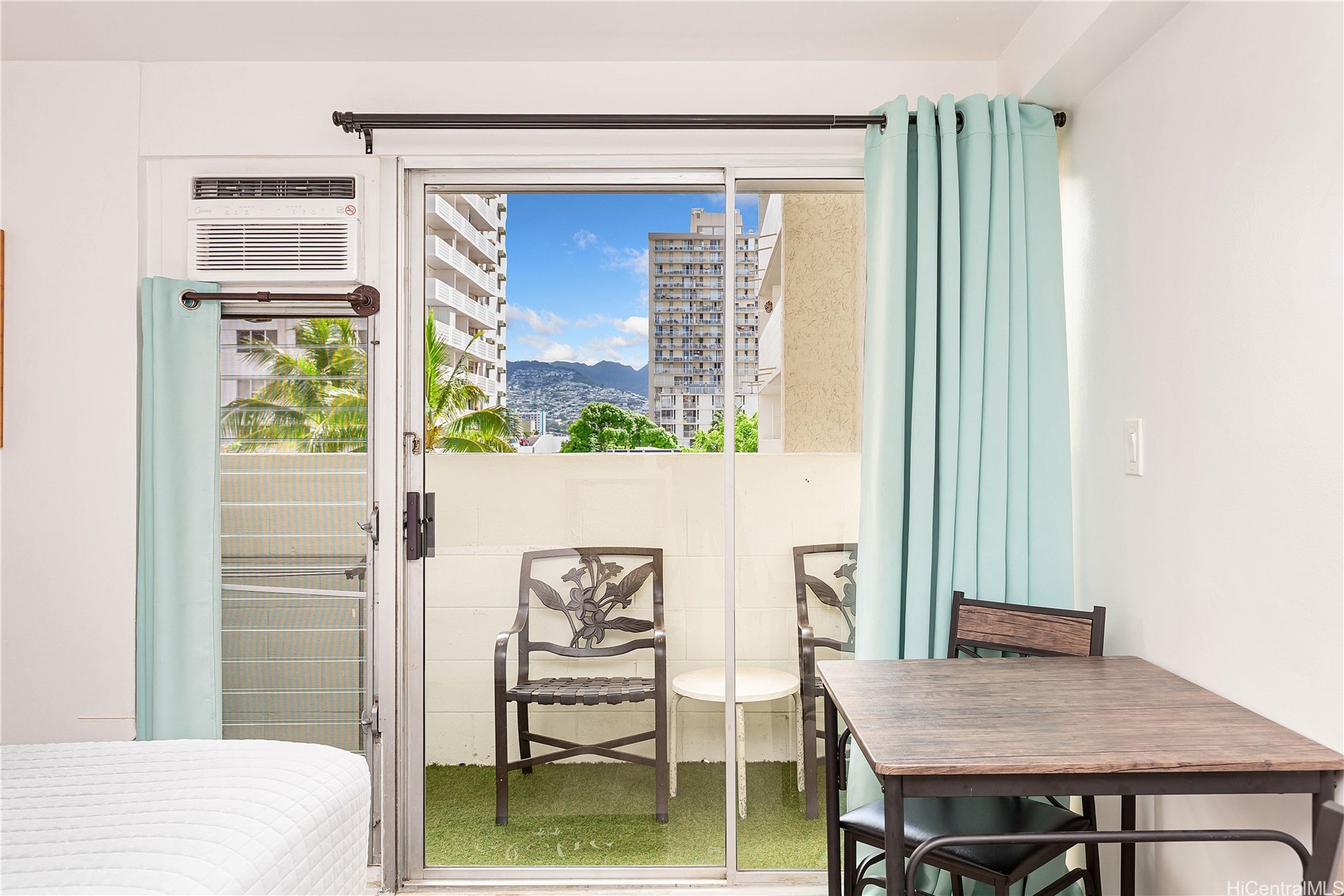 2450 Prince Edward Street 506A