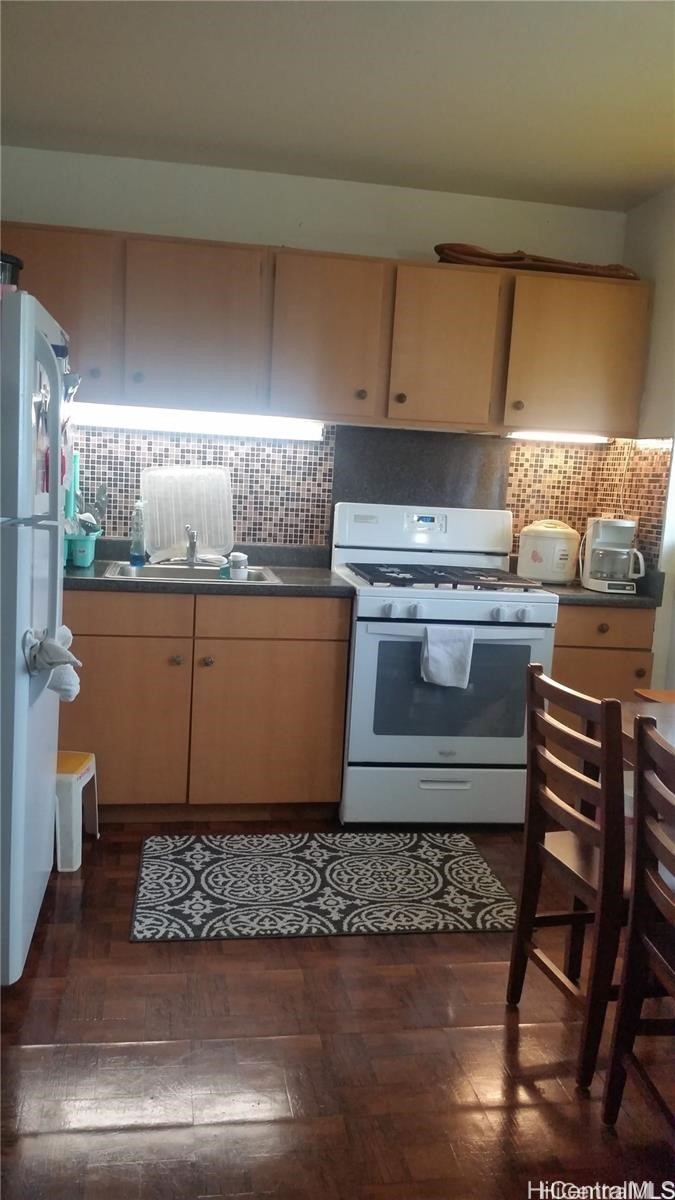 1514 Dillingham Boulevard 301