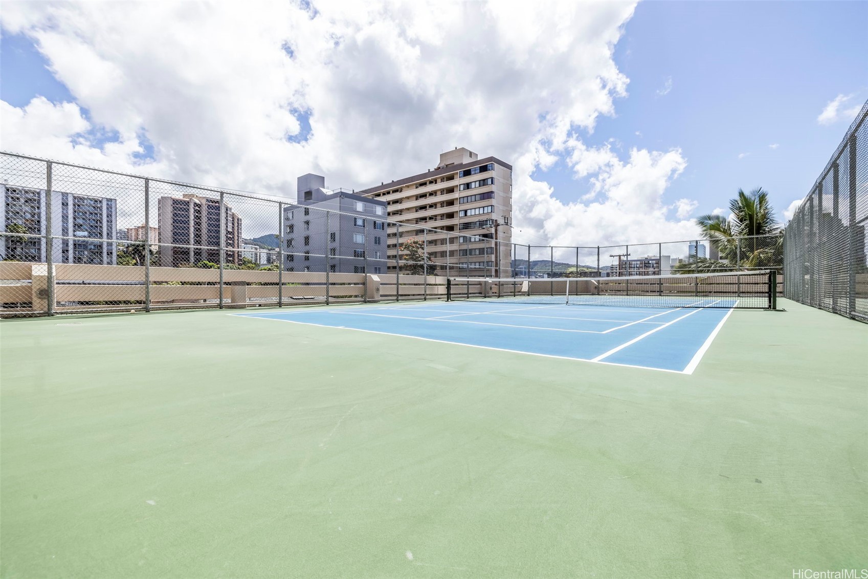 Admiral Thomas Apts Condominium
